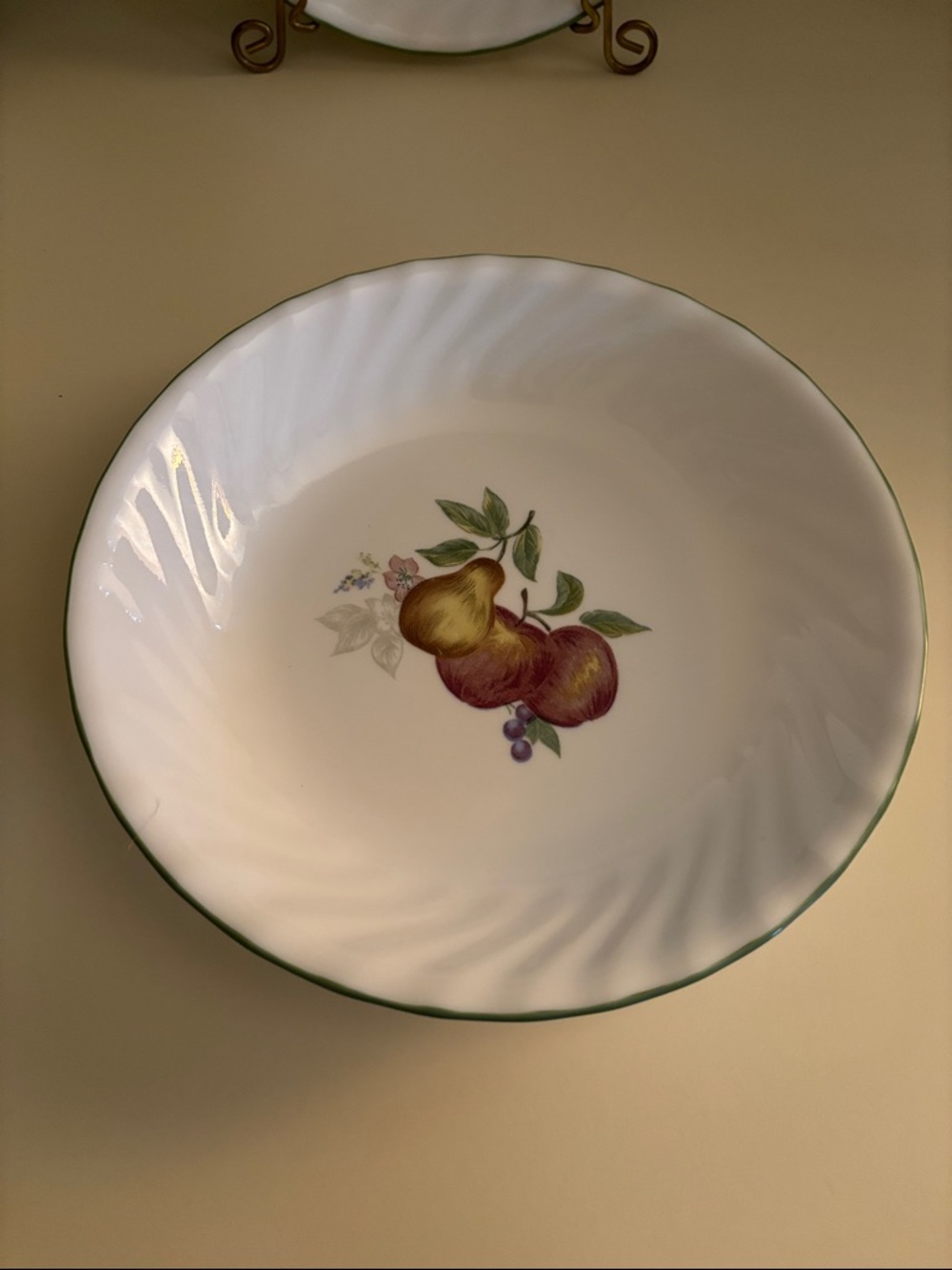 Vintage Corelle Chutney 2 Pasta Fruit Design & 4 Green Rim Soup Bowls & 4Saucers - Picture 3 of 9